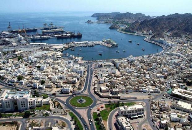 عُمان تعين بنوكا لإصدار سندات قد يصل إلى ملياري دولار