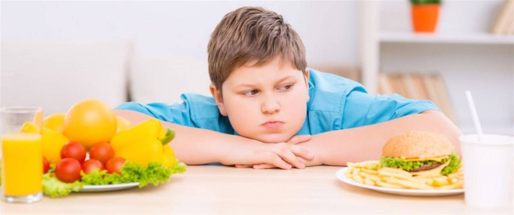 كيف تتعاملين مع مشكلة زيادة الوزن لدى الطفل؟