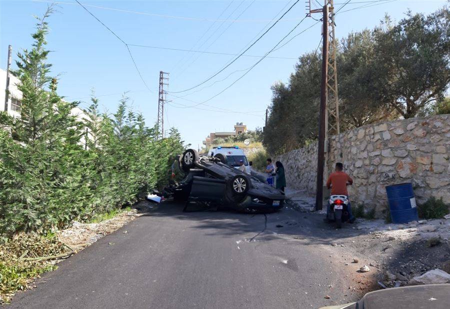بالصورة: جريح على طريق الدوير عبا