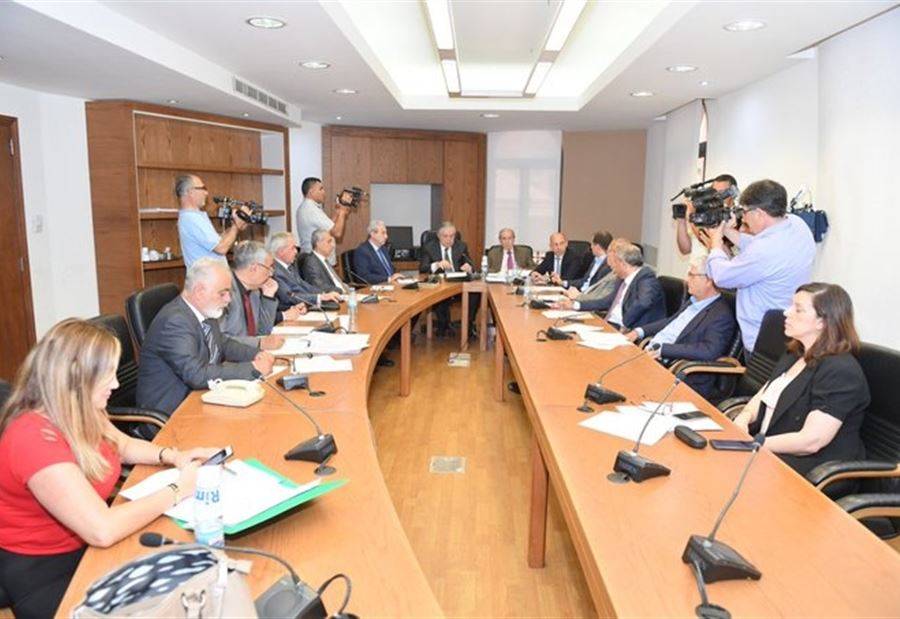 بالصورة: تحديث قانون البلديات على طاولة لجنة الدفاع