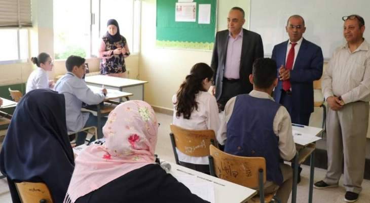 مراد رعى انطلاق الإمتحانات التجريبية المتوسطة في مدارس البقاع