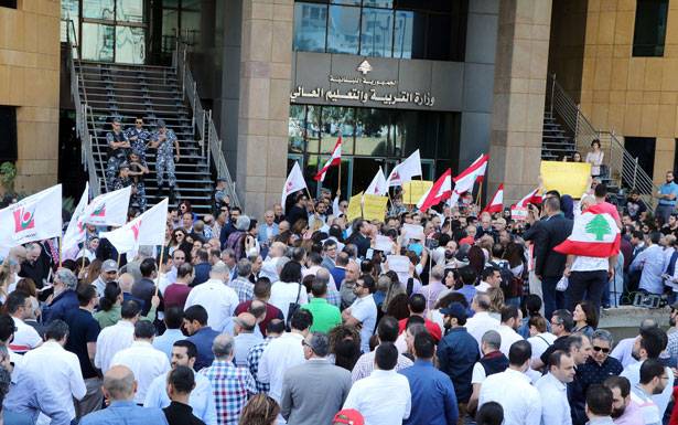 خلافات باسيل وخليل تهيمن على نقاشات الحكومة فهل تكون جلسة الختام اليوم؟
