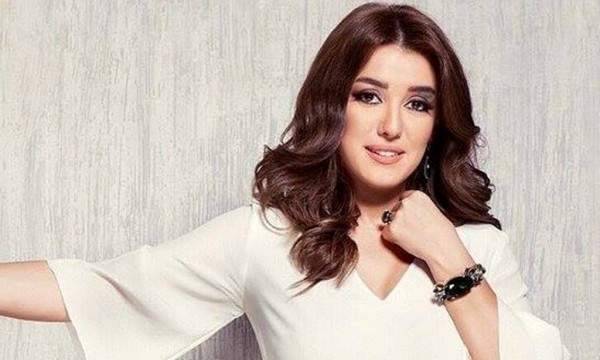 كندة علوش تقرر بيع فستان زفافها لهذا السبب - بالصورة