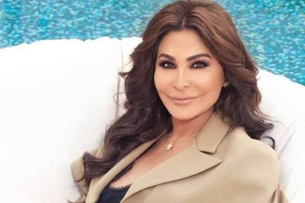 إليسا تطمئن محبيها وتنفي خضوعها لعملية جراحية جديدة