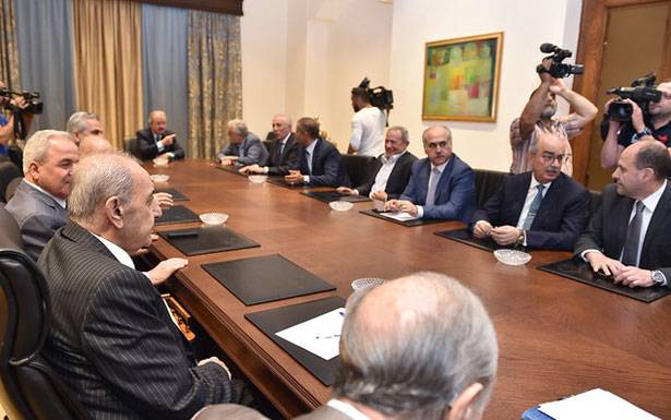 بري: تقدّم واضح حول ترسيم الحدود

ومُتفائل بانتصار الموقف اللبناني