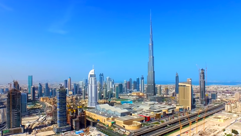 الإمارات بصدد إقرار تشريعات تجرّم الإساءة لكبار السن