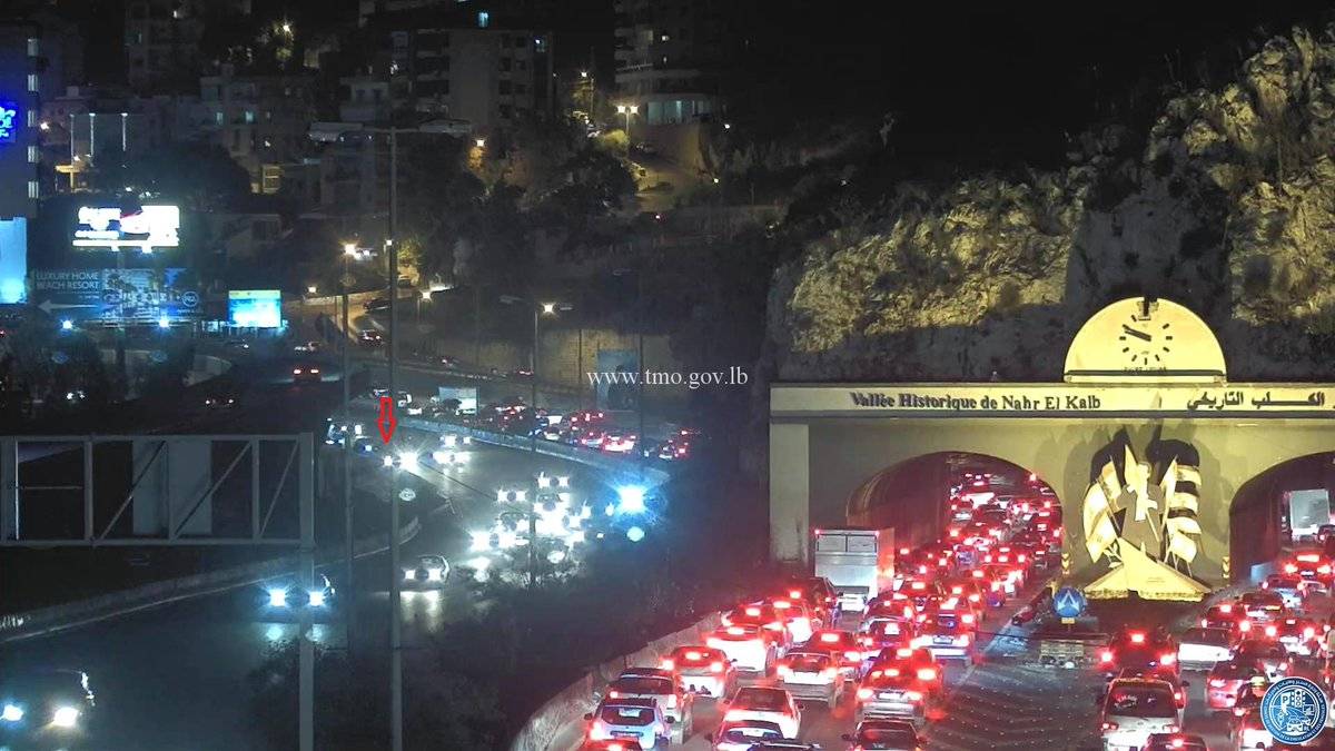 3 جرحى نتيجة تصادم بين سيارتين قبل نفق نهر الكلب