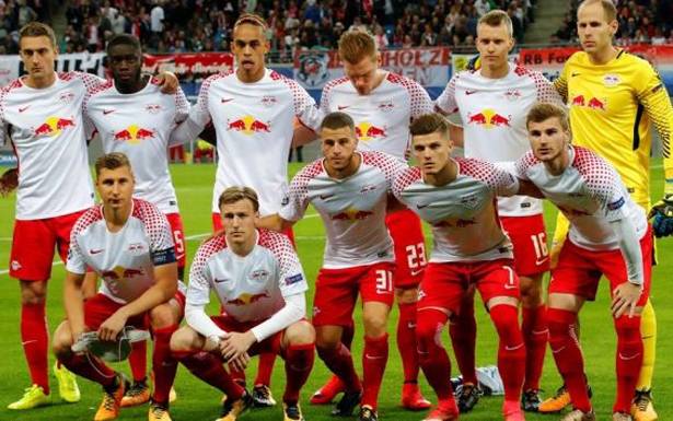 الــبـطـولات الأوروبيّة الـمحلية في كرة القدم

اليوم نهائي الكأس في اسبانيا وألمانيا: برشلونة ــ فالنسيا وبايرن ميونيخ ــ لايبزيغ