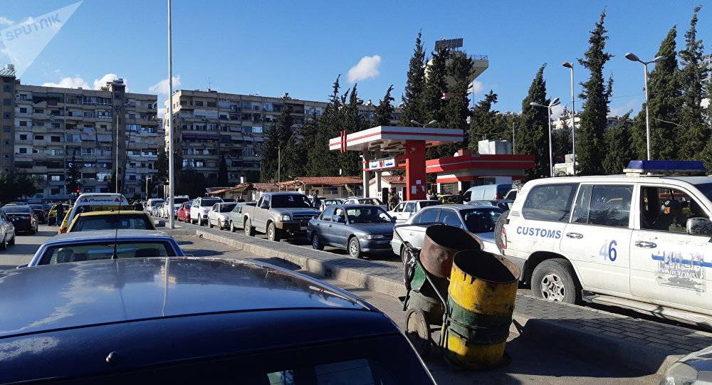 النفط السورية: أبرمنا عقود توريد إلى حين عودة النفط السوري من الشمال