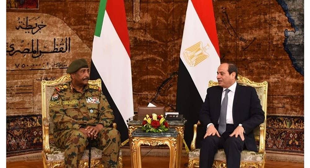 المجلس العسكري في السودان يكشف تفاصيل لقاء السيسي والبرهان