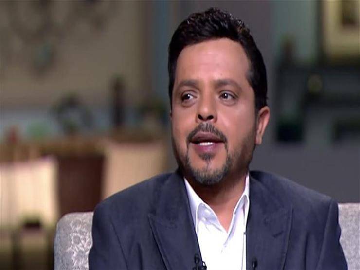 محمد هنيدي يسخر من أحمد فهمي والأخير يصدمه برد غير متوقع أبداً!