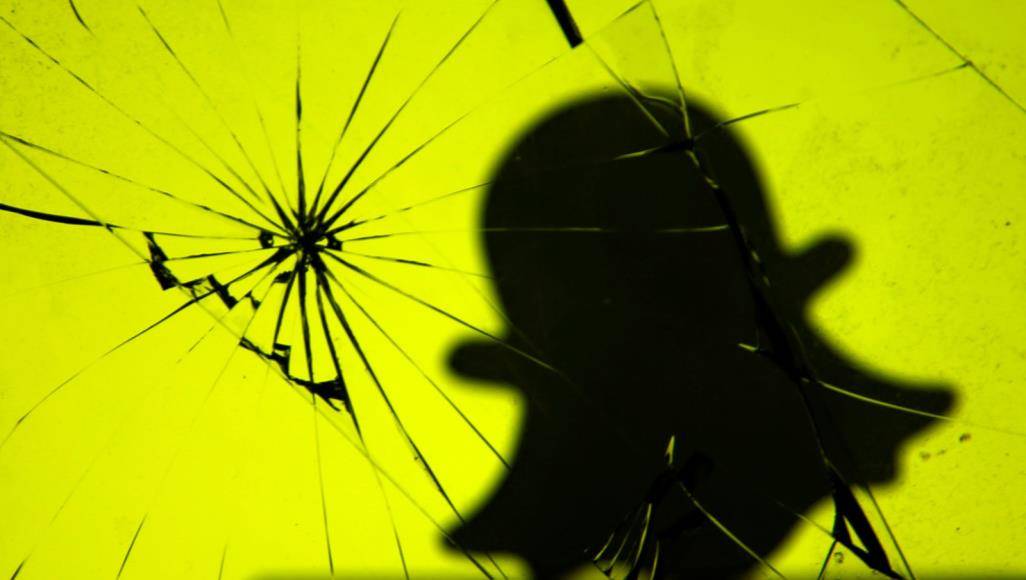 تحقيق لمجلة يكشف تجسس موظفي سناب شات على المستخدمين