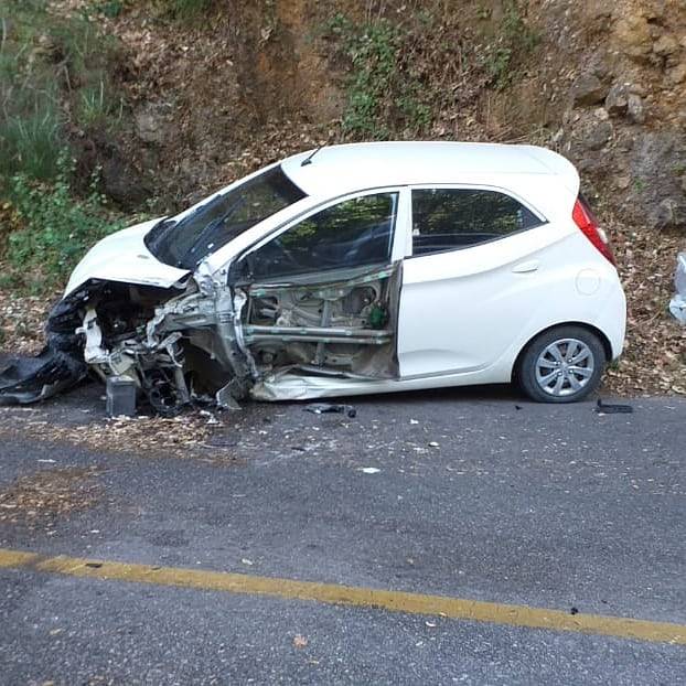 بالصور: حادث سير على مدخل الشوف