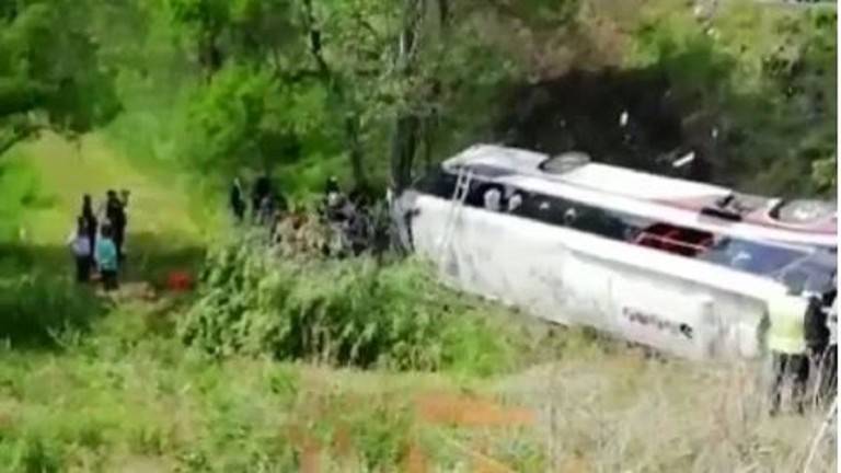 قتيلان بانقلاب حافلة سياح صينيين شرقي روسيا