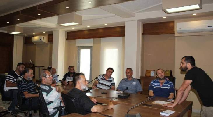 لقاء في بلدية صيدا لدراسة تقييم الأثر البيئي والإجتماعي لعمليات الحفر الإستكشافي للنفط