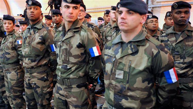 فرنسا تتعهد بالرد حال استخدام الكيميائي في سوريا