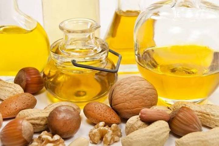 جربي زيت الزيتون والمكسرات لخفض الوزن