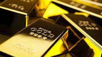 الذهب بصدد أول مكسب شهري منذ مطلع العام