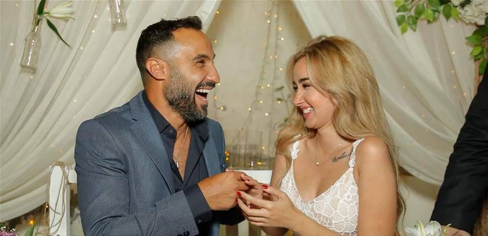 خطيب هنا الزاهد متهم بالسرقة.. ما علاقتها؟
