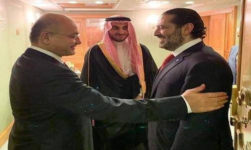 بالصور: نجل الحريري يشارك في قمتي مكة... بالزي السعودي!
