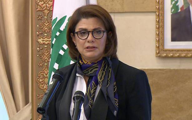 ... والحسن تردّ: أطلب منه باحترام عدم التشويش

على عمل الوزارات التي لا تدخل في اختصاصه