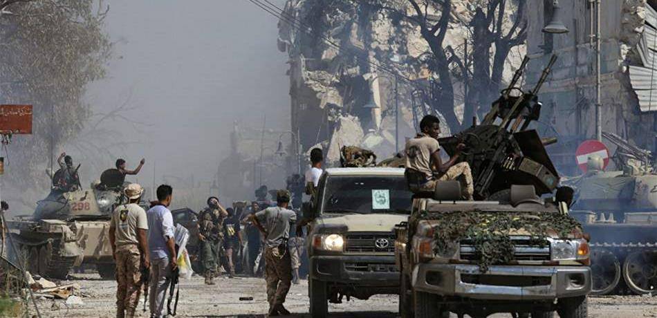 إصابة 18 شخصا في تفجير سيارتين ملغومتين بدرنة الليبية
