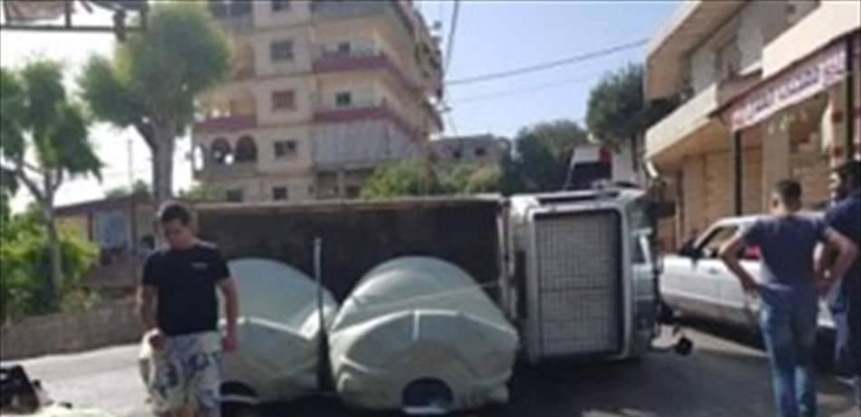 انزلاق بيك آب وإنقلابه في بلدة بطرماز - الضنية