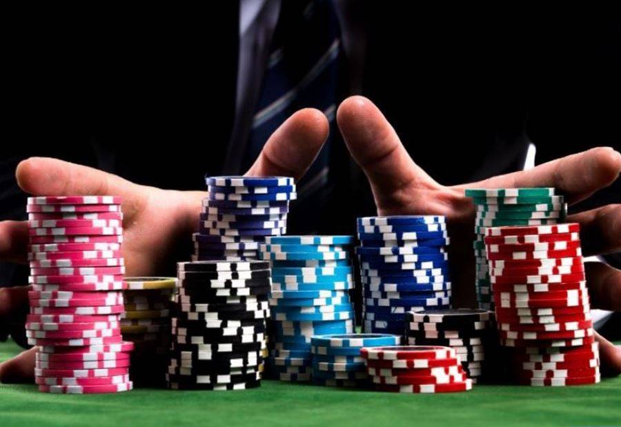 توقيف 14 شخصاً في الشويفات بسبب 