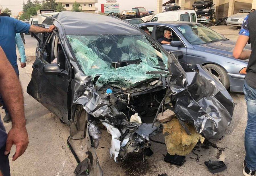 بالصور: قتيلان و 4 جرحى إثر حادث مروّع على طريق عام شمسطار