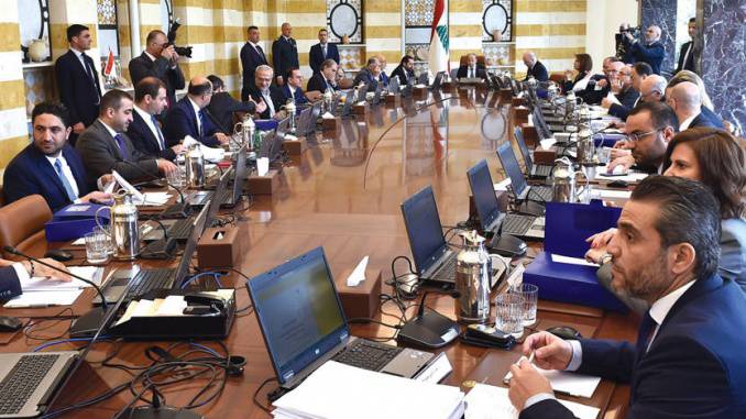 وزنــــــة : بعد مرور 6 أشهر من السـنــة المالية

قد لا يتخطى خفض العجز 8 أو 8.5 في المئة