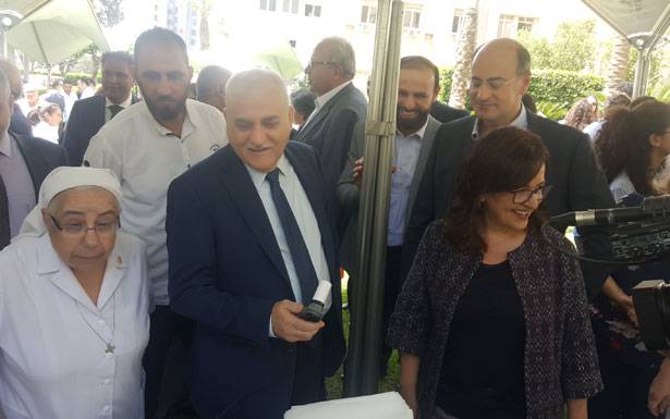 إطـــــلاق حملة الإقلاع عـن التدخين

جبـــق يَـعِد بتـطبيق المـنع : لـن نـــتـــردد فـي إقفال المطـــاعـــم