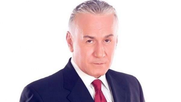 عزت أبو عوف يتعرض لأزمة صحية شديدة