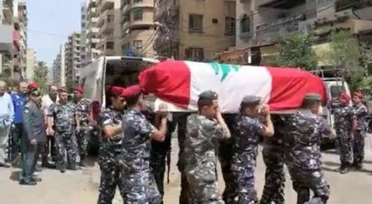 نقل جثمان الشهيد يوسف فرج من مستشفى طرابلس الى البقاع