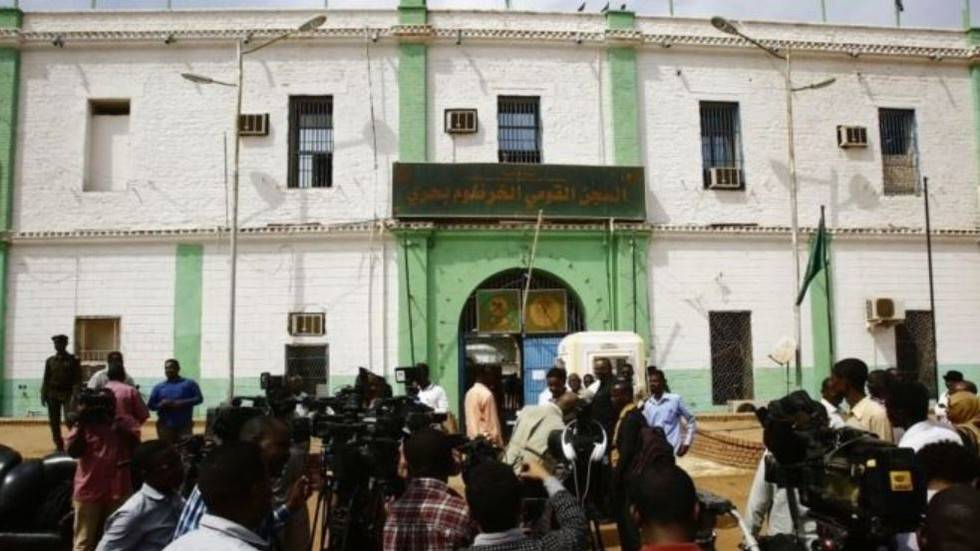 الشرطة السودانية: محاولة اقتحام سجن كوبر لإطلاق سراح رموز نظام البشير