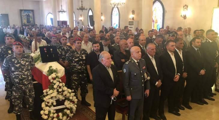 قوى الأمن شيعت شهيدها الرقيب جوني خليل في كنيسة السيدة- العيشية