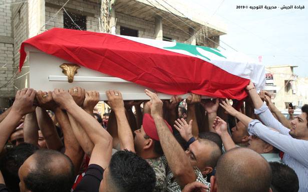 بـرعشيت زفّت عريسها الـنقيب الشهيد حسن علي فرحات