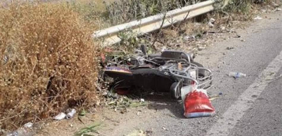 جرحى بحادث مؤلم لعائلة على دراجة نارية في طرابلس
