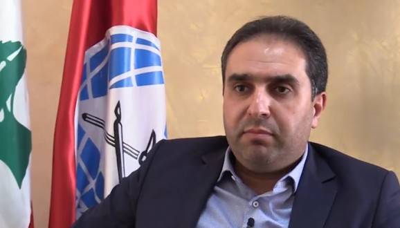 أخذ وردّ بين أمين سر “التقدمي الاشتراكي” و أحمد الحريري