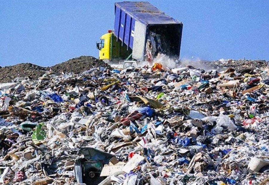 رائحة النفايات تملأ سماء بيروت والدائرة الأولى