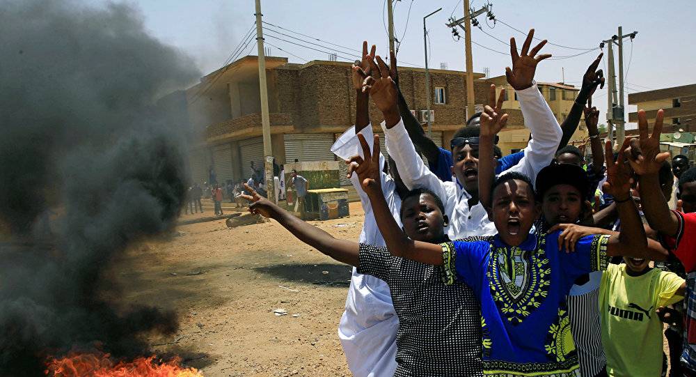 الحياة تعود جزئيا في الخرطوم مع انتشار كبير لقوات الدعم السريع