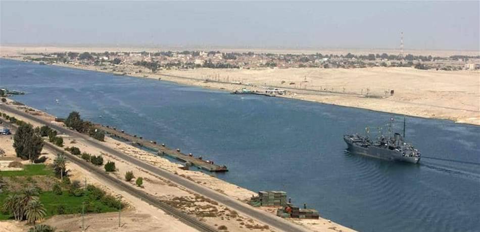قناة السويس تحقق رقما قياسيا جديدا