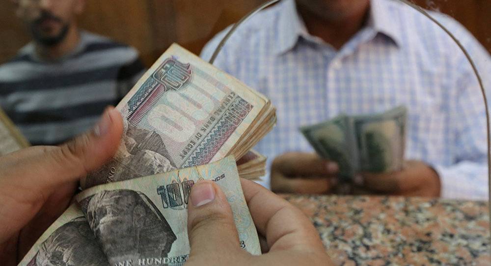 الدولار ينهار مجددا أمام الجنيه المصري