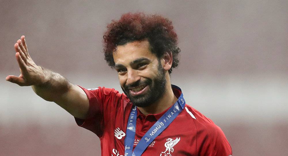 صلاح يتفوق على رونالدو في استفتاء ماركا لأفضل لاعبي العالم