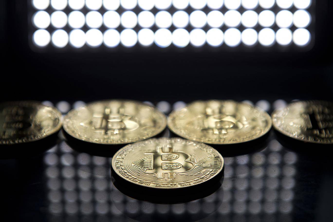 23.3 مليار دولار خسائر العملات الرقمية... 13.9 منها لـ "بتكوين"