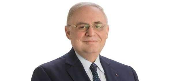البستاني:لضرورة النظر بمضمون المداخلات لا لهوية اصحابها في مناقشة الموازنة