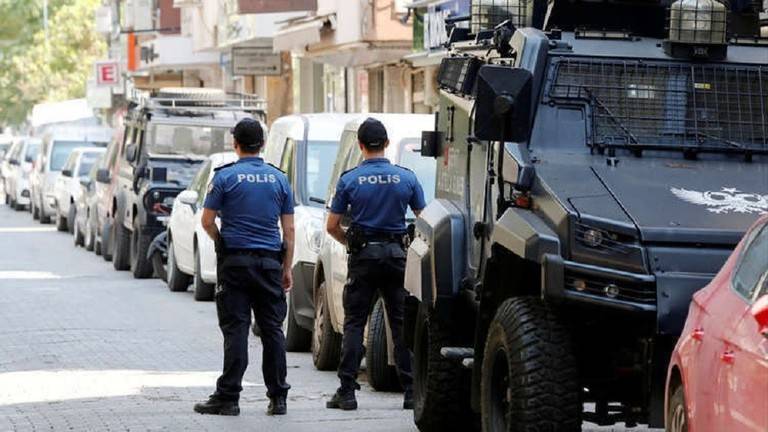 إصابة 4 جنود أتراك في اشتباكات مع "العمال الكردستاني"