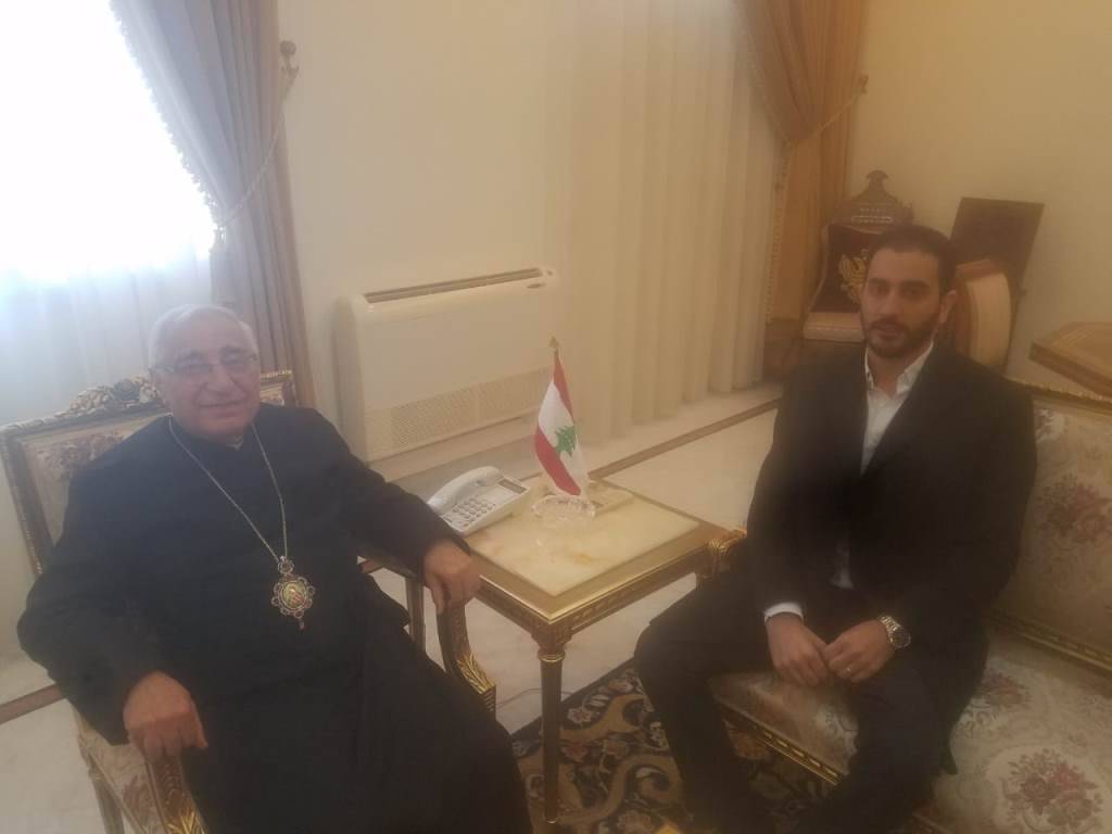 العبسي عرض مع زواره الاوضاع المحلية وشؤون الطائفة