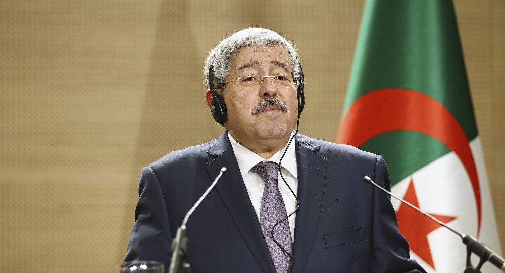 رئيس وزراء الجزائر السابق يمثل مجددا أمام القضاء