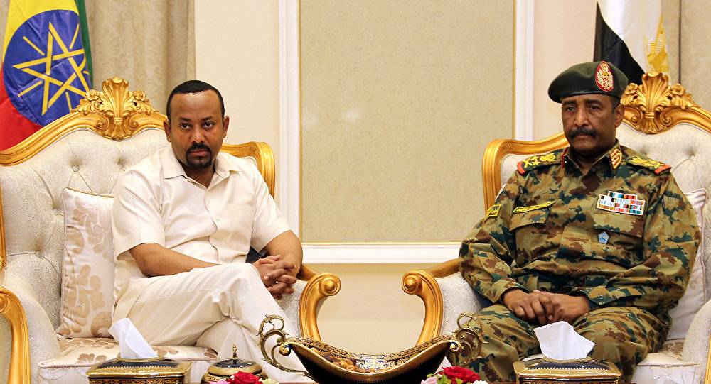 عسكري سوداني يكشف مقترح رئيس وزراء إثيوبيا لحل الأزمة