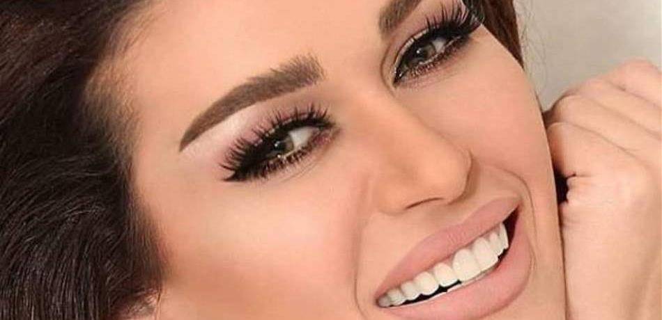 نادين الراسي تضع وشماً دينياً على يدها (صورة)